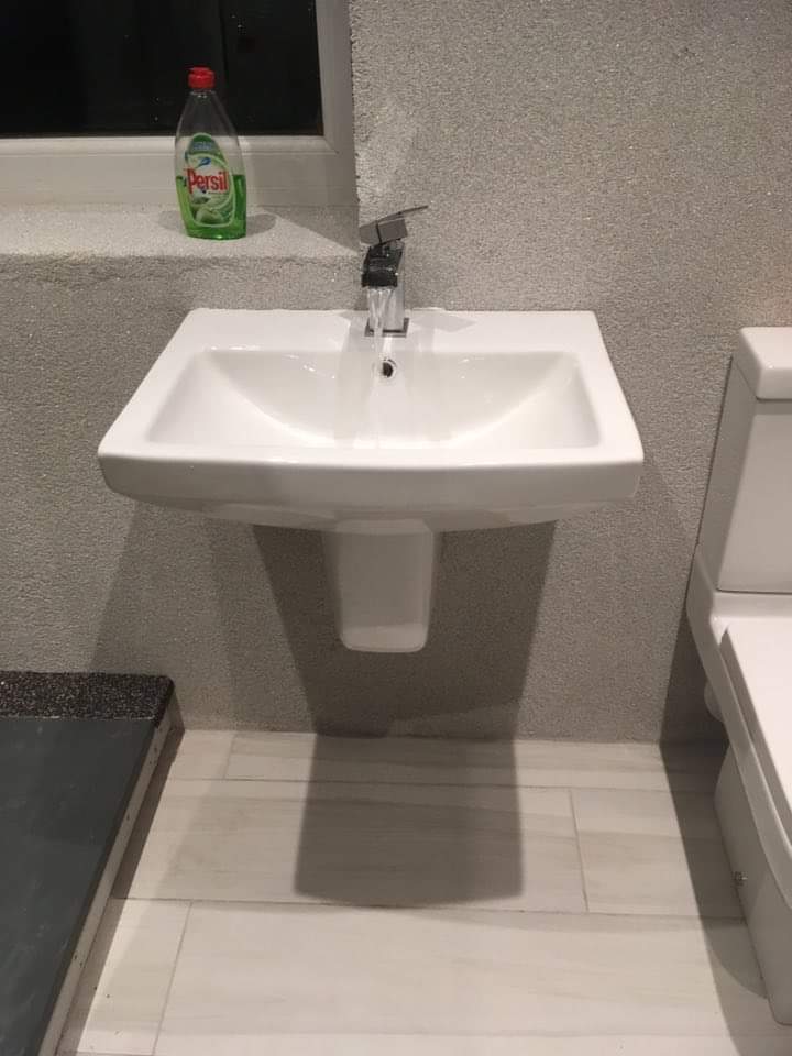 Bathroom Fitter: Image 1